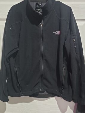 The North Face Men’s Black Fleece Jacket - Full Zip